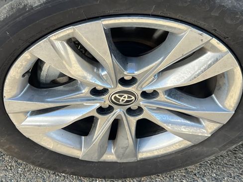 Used 2024 Toyota Sienna Limited AWD/4WD image 10