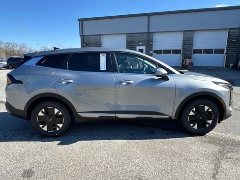 New 2026 Kia Sportage LX FWD image 8