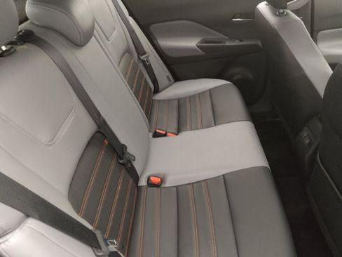 Used 2021 Nissan Kicks SR w/ SR Premium Package FWD image 19