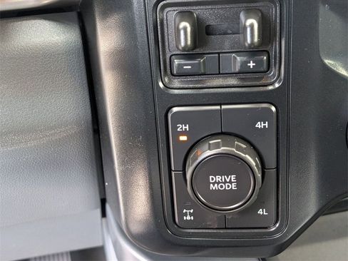 Used 2025 Ford F350 XLT image 37