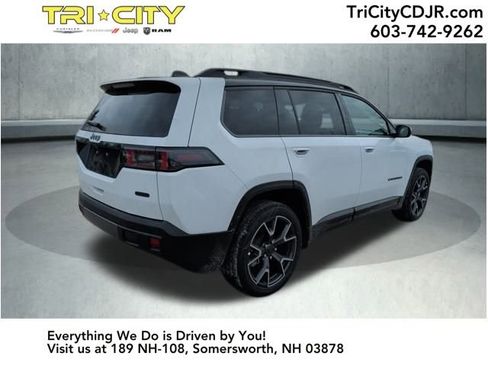New 2026 Jeep Cherokee Overland w/ Trailer Tow Group image 5