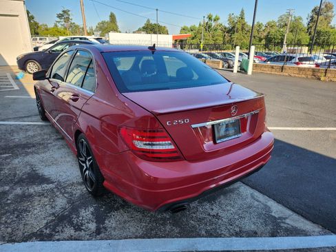 Used 2013 Mercedes-Benz C 250 Sedan image 3