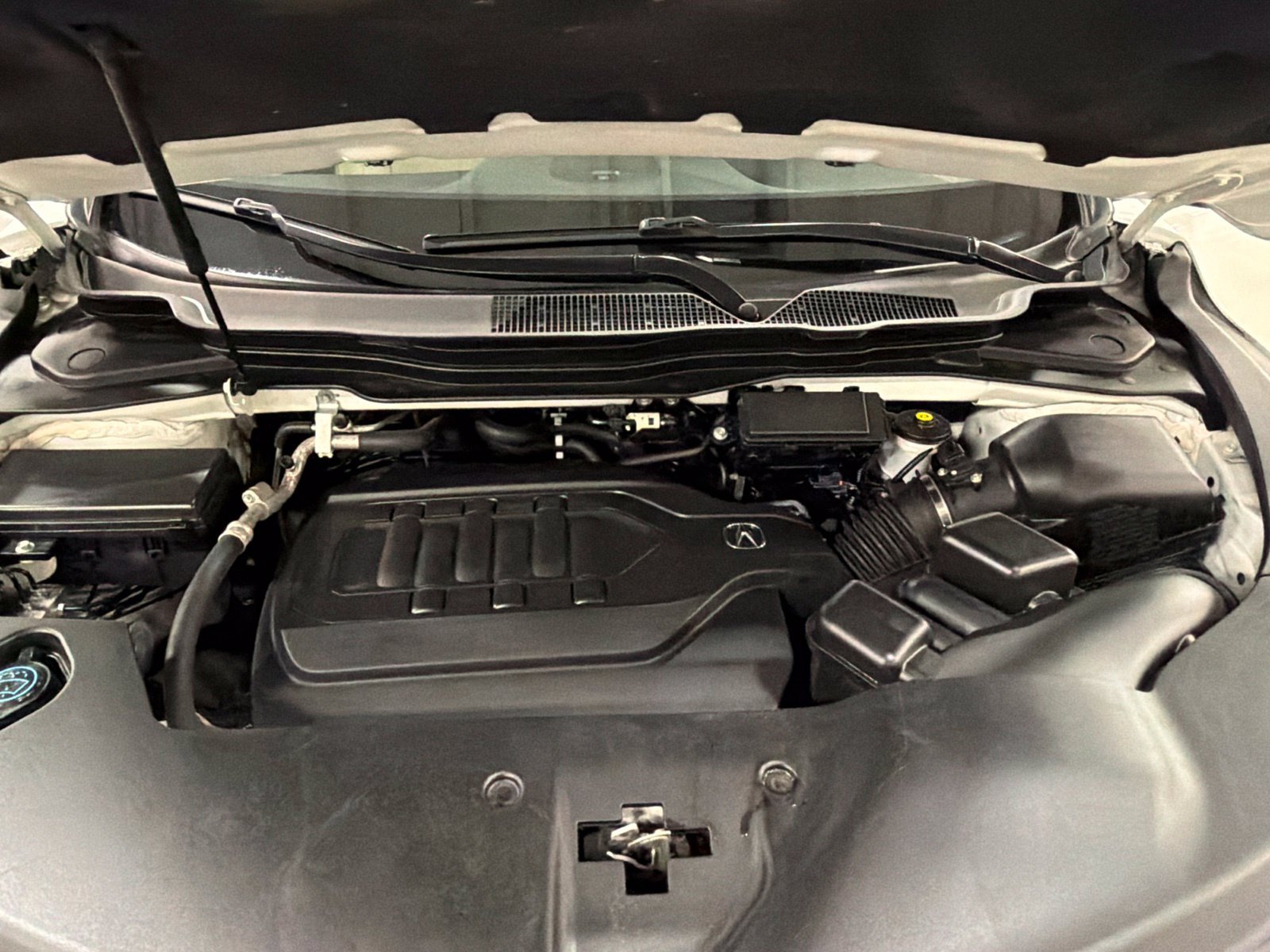 Used 2018 Acura MDX SH-AWD image 11