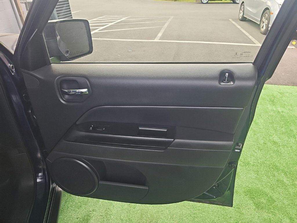 Used 2014 Jeep Patriot Sport w/ Power Value Group FWD image 38