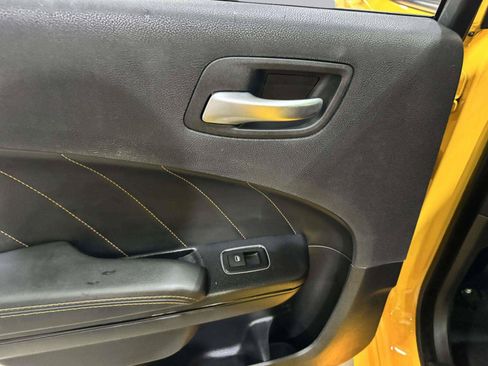 Used 2017 Dodge Charger R/T RWD image 20