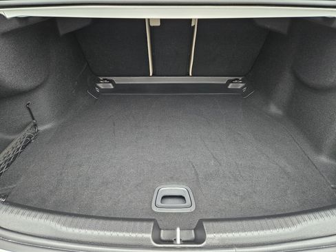 Used 2025 Mercedes-Benz C 300 4MATIC Sedan image 33