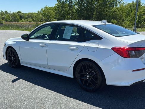 Used 2024 Honda Civic Sport image 10