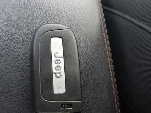 Used 2019 Jeep Compass Sport AWD/4WD image 32