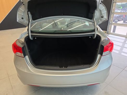 Used 2013 Hyundai Elantra GLS FWD image 27