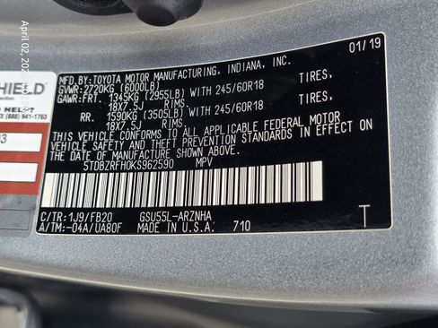 Used 2019 Toyota Highlander LE AWD/4WD image 32