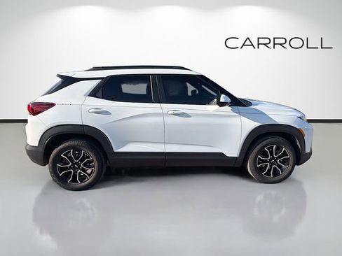 Used 2023 Chevrolet TrailBlazer ACTIV image 2