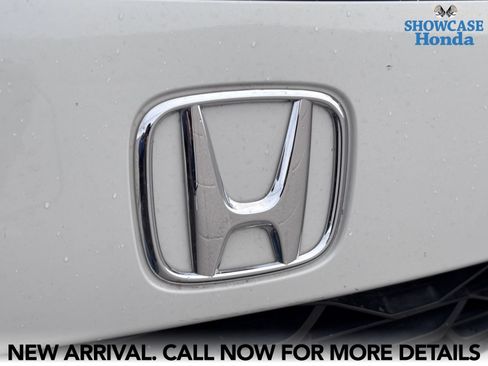 Used 2024 Honda HR-V LX image 8