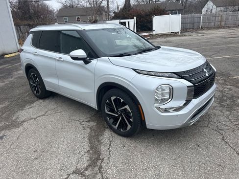 Used 2022 Mitsubishi Outlander SEL image 4
