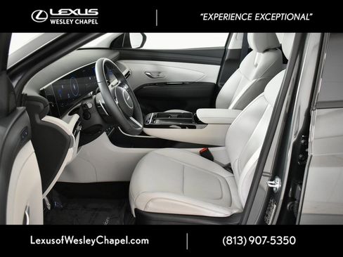 Used 2025 Hyundai Tucson Limited w/ Tow & Go Package image 19