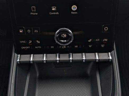 New 2026 GMC Terrain Elevation w/ Elevation Premium Package image 25