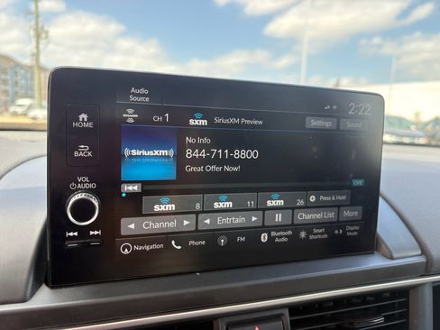 Certified 2024 Honda Pilot Touring image 19