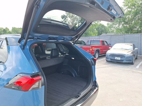 Used 2024 Toyota RAV4 XSE AWD/4WD image 37