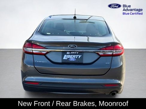 Certified 2017 Ford Fusion SE w/ Fusion SE Technology Package image 4