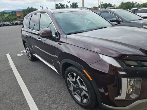 Used 2023 Hyundai Palisade Limited AWD/4WD image 2