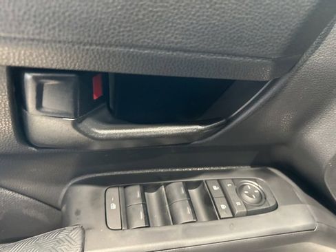 New 2025 Toyota Tacoma SR5 image 9