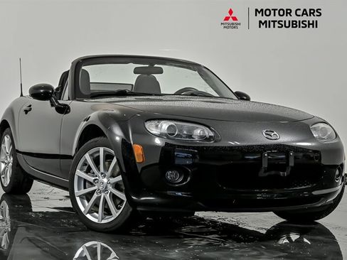 Used 2007 MAZDA MX-5 Miata Touring w/ Suspension Pkg RWD image 1