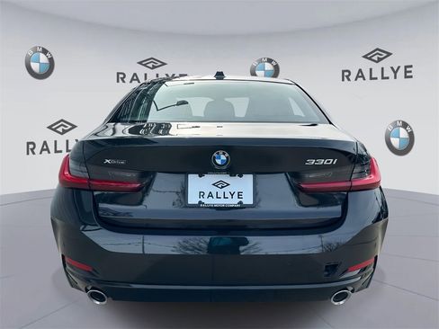Certified 2025 BMW 330i xDrive Sedan w/ Convenience Package image 4