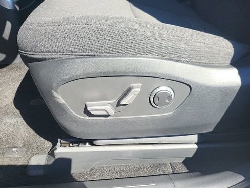 New 2026 Hyundai Ioniq 9 SE image 14