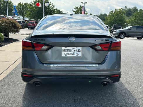Used 2022 Nissan Altima 2.5 SR w/ Midnight Edition Package FWD image 6
