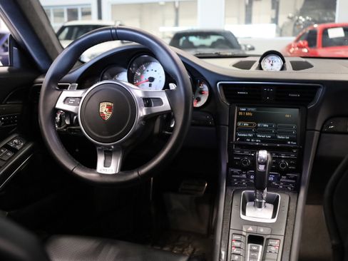 Used 2015 Porsche 911 Turbo S w/ Premium Plus Package image 35