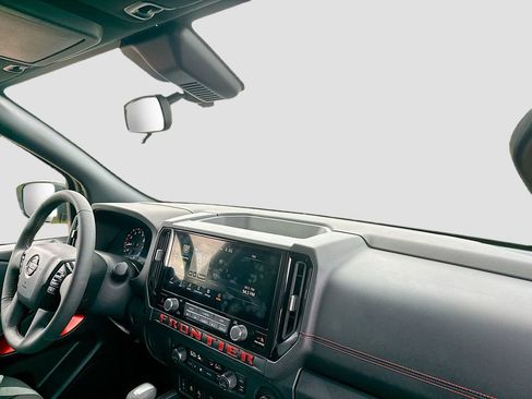 Used 2026 Nissan Frontier Pro-X w/ Pro-X Convenience Package RWD image 21