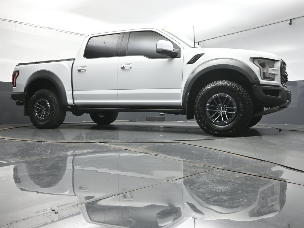 Used 2019 Ford F150 Raptor w/ Equipment Group 802A Luxury AWD/4WD image 31