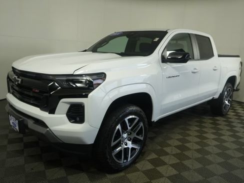 Used 2023 Chevrolet Colorado Z71 w/ Z71 Convenience Package 2 AWD/4WD image 7