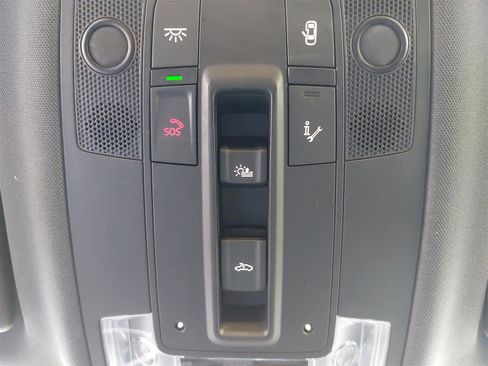 Used 2022 Audi Q3 2.0T Premium Plus w/ Premium Plus Package image 39