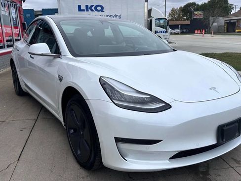 Used 2020 Tesla Model 3 Long Range image 3