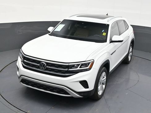 Used 2020 Volkswagen Atlas Cross Sport SEL image 20