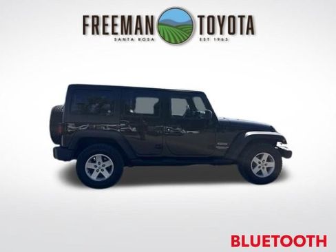 Used 2017 Jeep Wrangler Unlimited Sport w/ Quick Order Package 24S AWD/4WD image 4