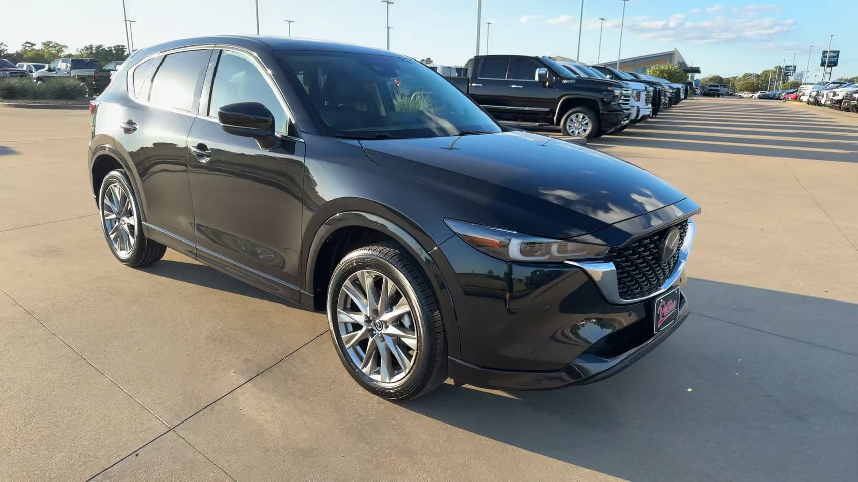 Used 2025 MAZDA CX-5 AWD 2.5 S w/ Premium Plus Pkg image 3