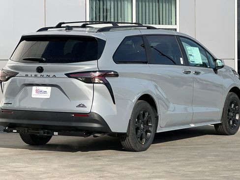 New 2026 Toyota Sienna XLE Woodland Edition image 4