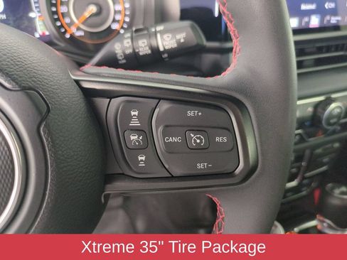 Used 2024 Jeep Wrangler Unlimited Rubicon w/ XTREMEE 35" Tire Package AWD/4WD image 15
