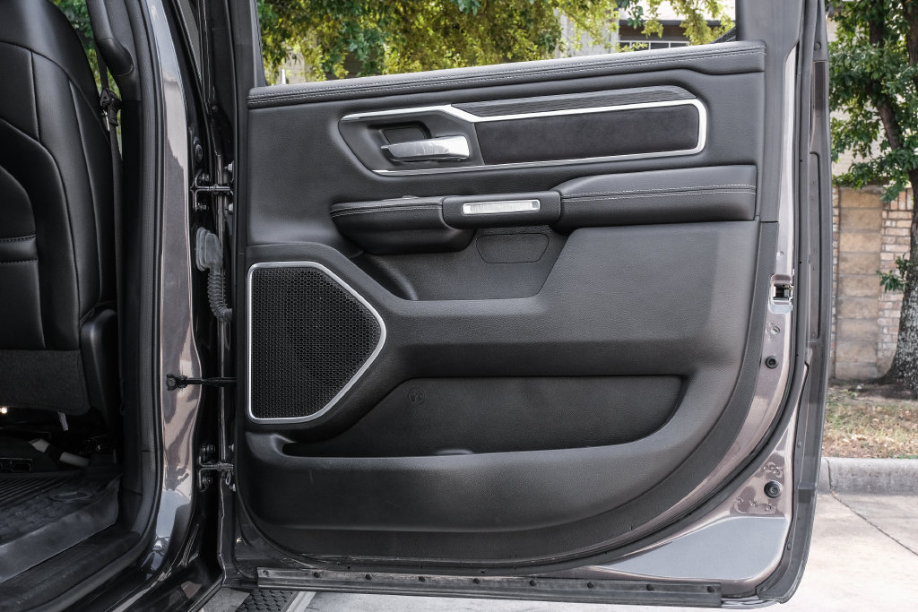 Used 2023 RAM 1500 Laramie AWD/4WD image 63