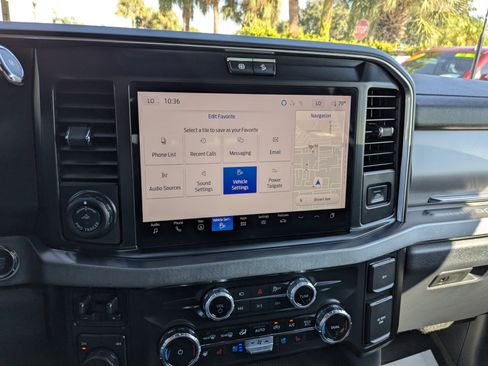 Used 2025 Ford F450 Platinum w/ FX4 Off-Road Package image 25