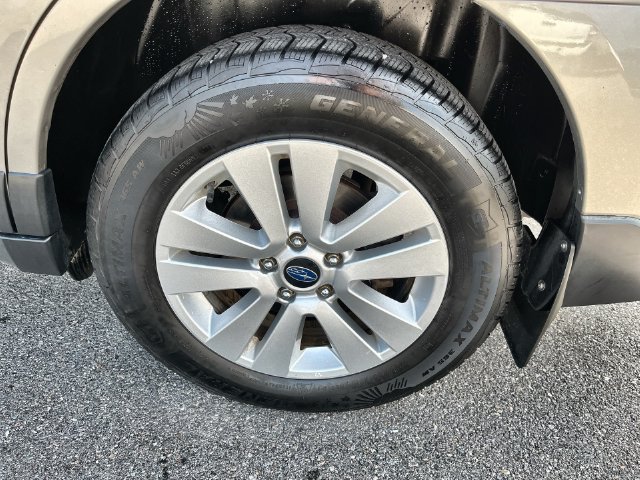Used 2019 Subaru Outback 2.5i Premium AWD/4WD image 21