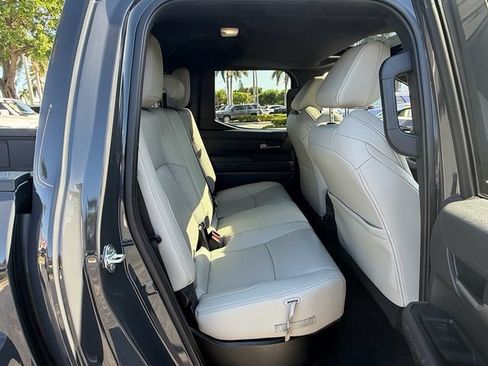 Used 2025 Toyota Tacoma Limited AWD/4WD image 16