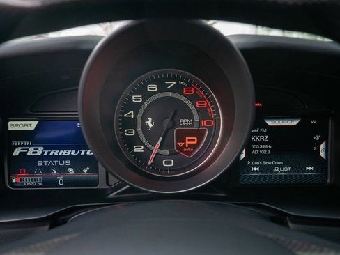 Used 2021 Ferrari F8 Tributo image 32