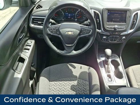 Used 2023 Chevrolet Equinox LT AWD/4WD image 3