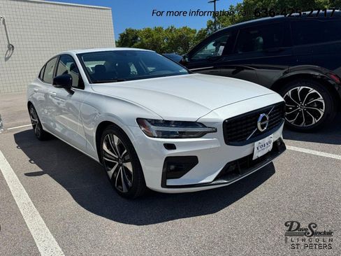 Used 2022 Volvo S60 B5 Inscription FWD image 1