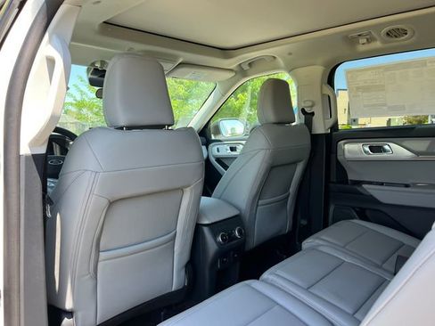 New 2026 Ford Explorer Active w/ Active Comfort Package AWD/4WD image 39