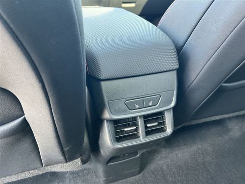 Certified 2025 Chevrolet Equinox RS w/ Convenience Package III image 21