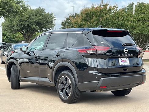 Used 2025 Nissan Rogue SV FWD image 6