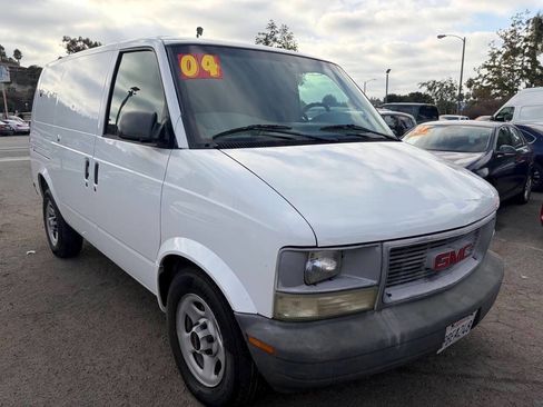 Used 2004 GMC Safari w/ Seat Package RWD image 1
